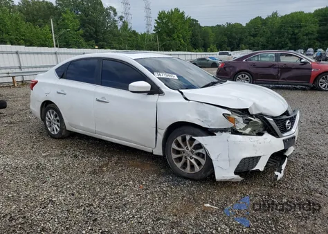 2017 Nissan Sentra S z USA, uszkodzony, nr VIN 3N1AB7AP2HY349510